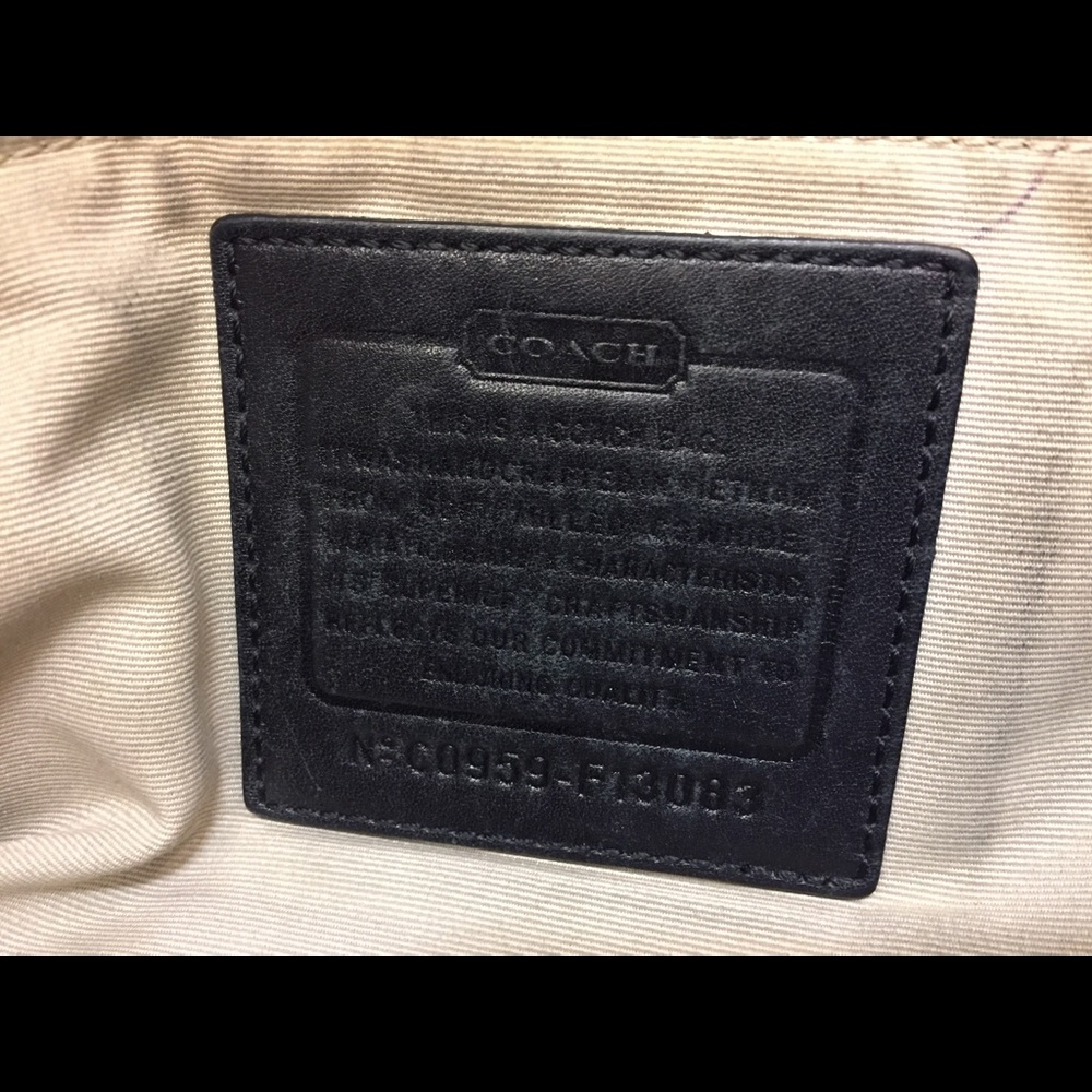 Coach Bag - Picture 3 of 5